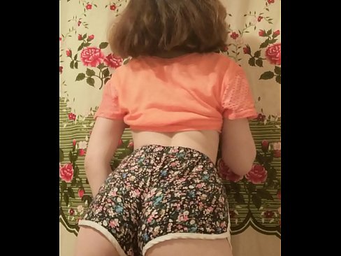 ❤️ Nwa ọhụrụ sexy na-eyipụ uwe mkpirisi ya na igwefoto ☑ na porn% ig.bencoineth.top% ☑